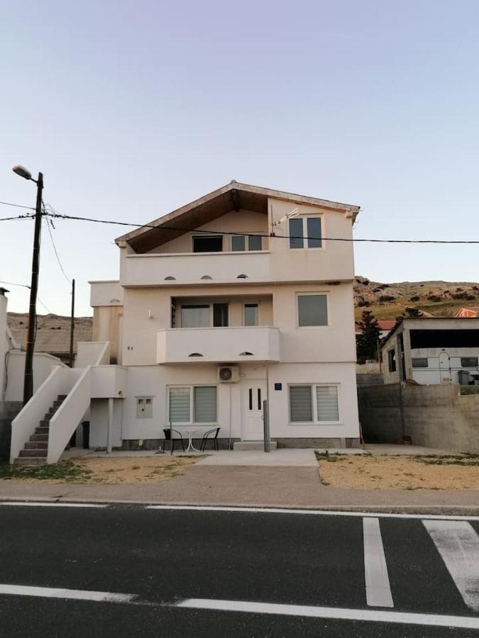 Apartman Lidija Dinjiška Dış mekan fotoğraf